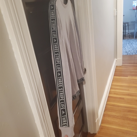 Adidas Tee - Picture 2 of 3